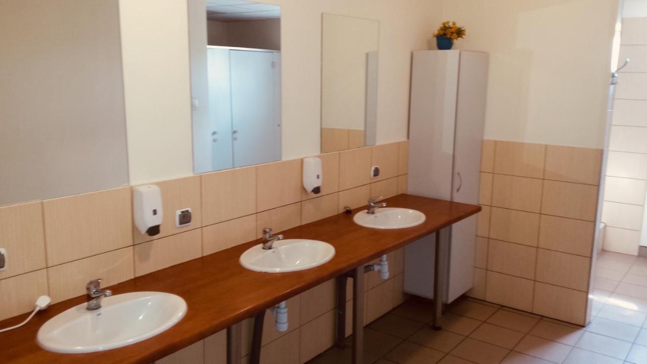 Uslugi Noclegowe Akademicka Ломжа Экстерьер фото